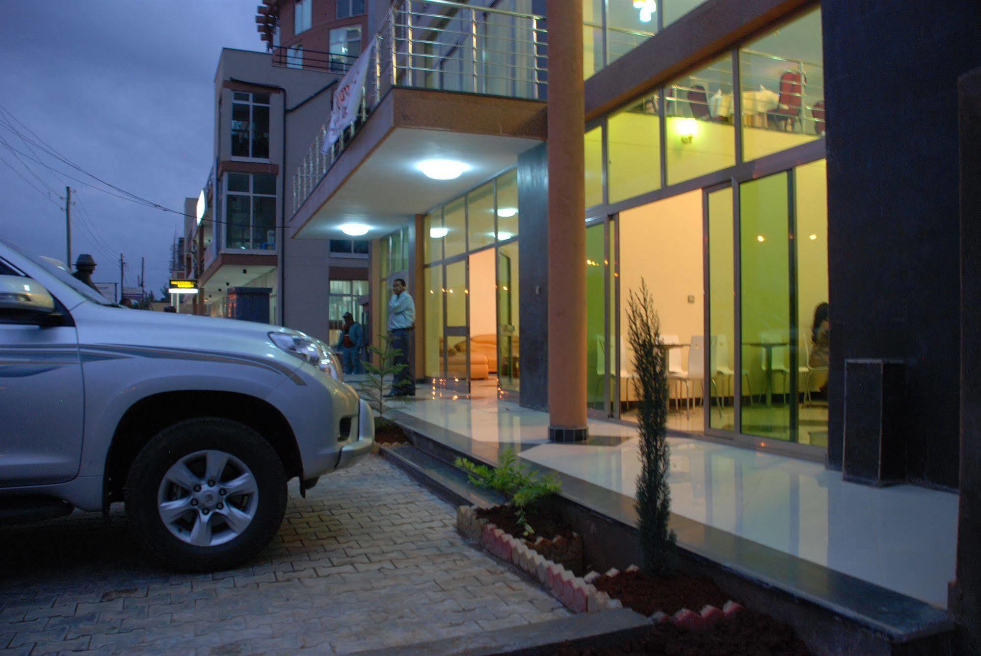 Addis Amba Hotel Bahir Dar Exterior foto