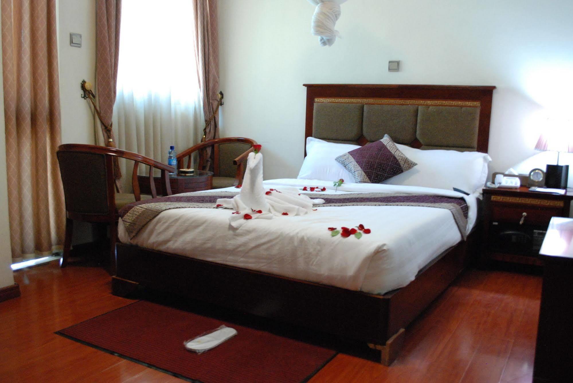 Addis Amba Hotel Bahir Dar Exterior foto